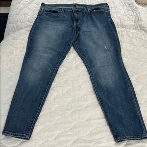 Gap Women’s Distressed skinny Blue Jeans
